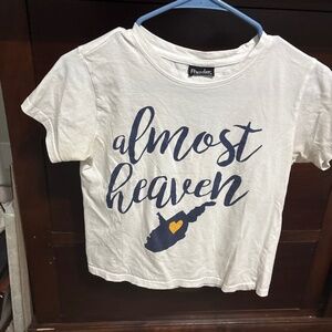 Graphic cropped tee